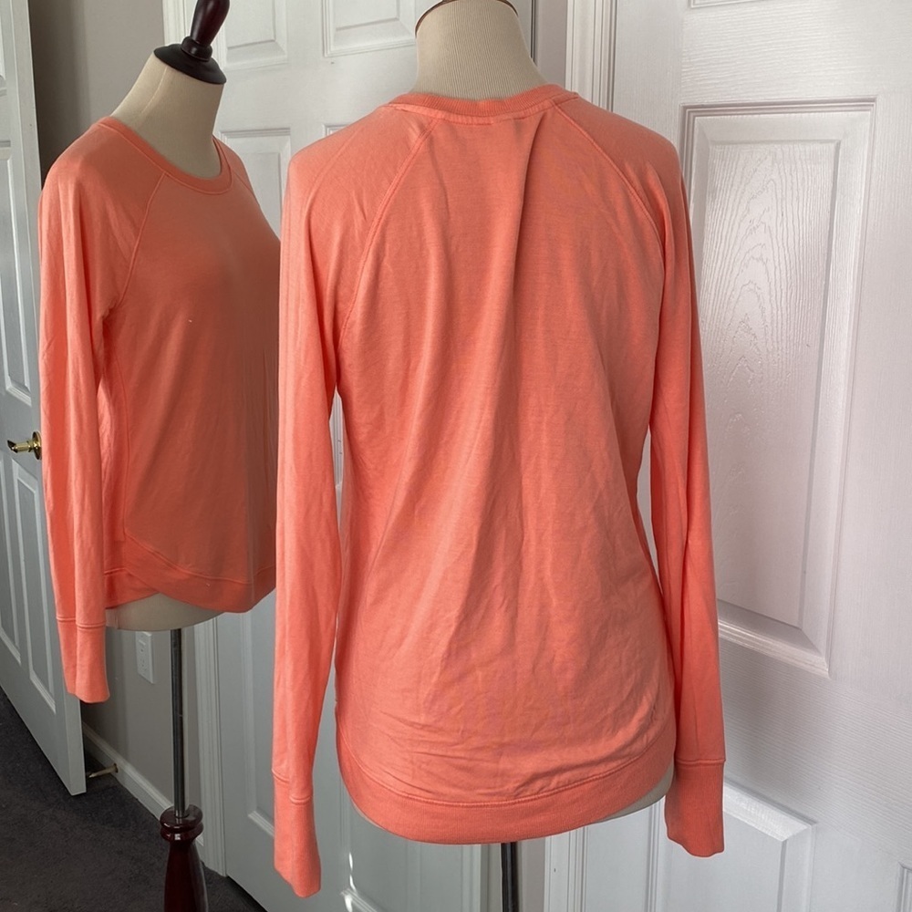Athleta Mindset Sweatshirt S Tall Island Coral - Picture 3 of 8